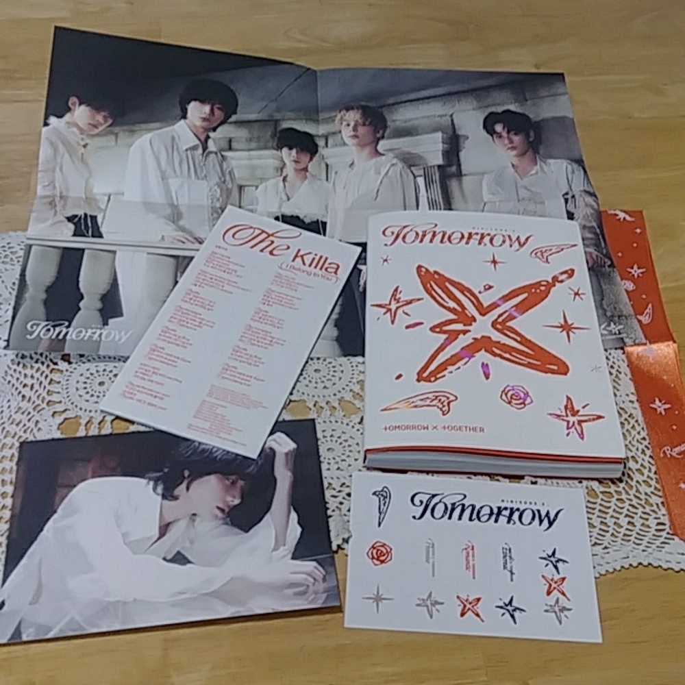 Tomorrow: Minisode 3 K-pop Book, CD Poster, lyrics TXT